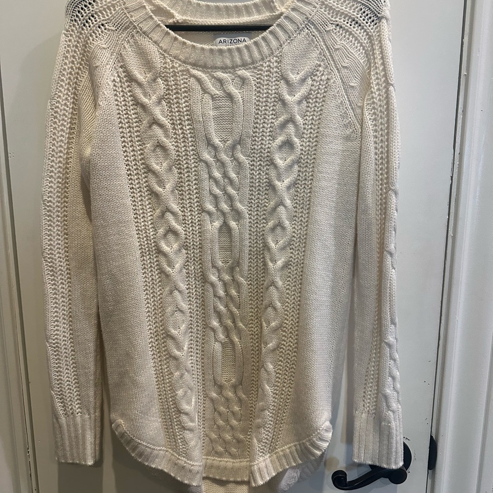 Arizona Jean Company Women's Ivory Cable Knit Sweater